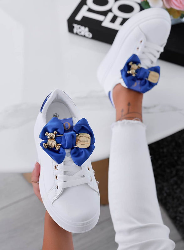 VANESSA - Sneakers bianche con fiocco blu e teddy oro