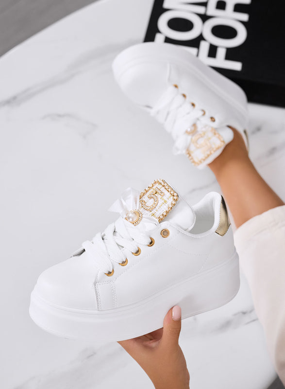 VALENTINA - Sneakers bianche platform con numero 5 e dettaglio perla