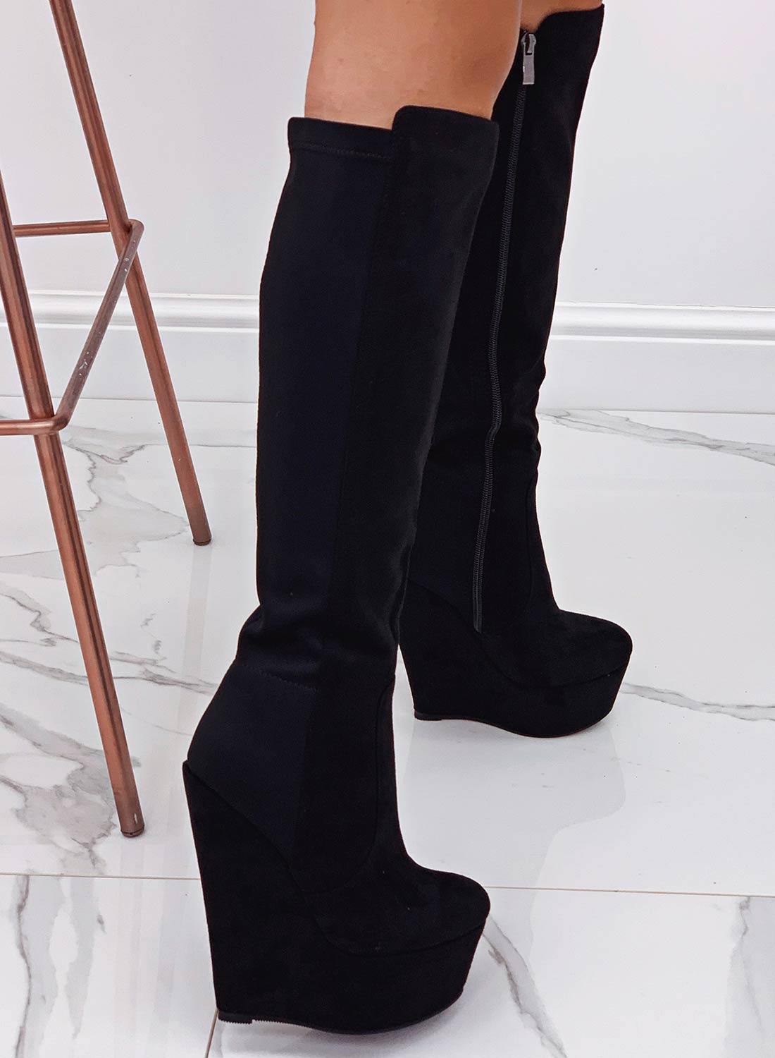 ESTELLA - Black suede boots with wedge heel and elastic fabric back