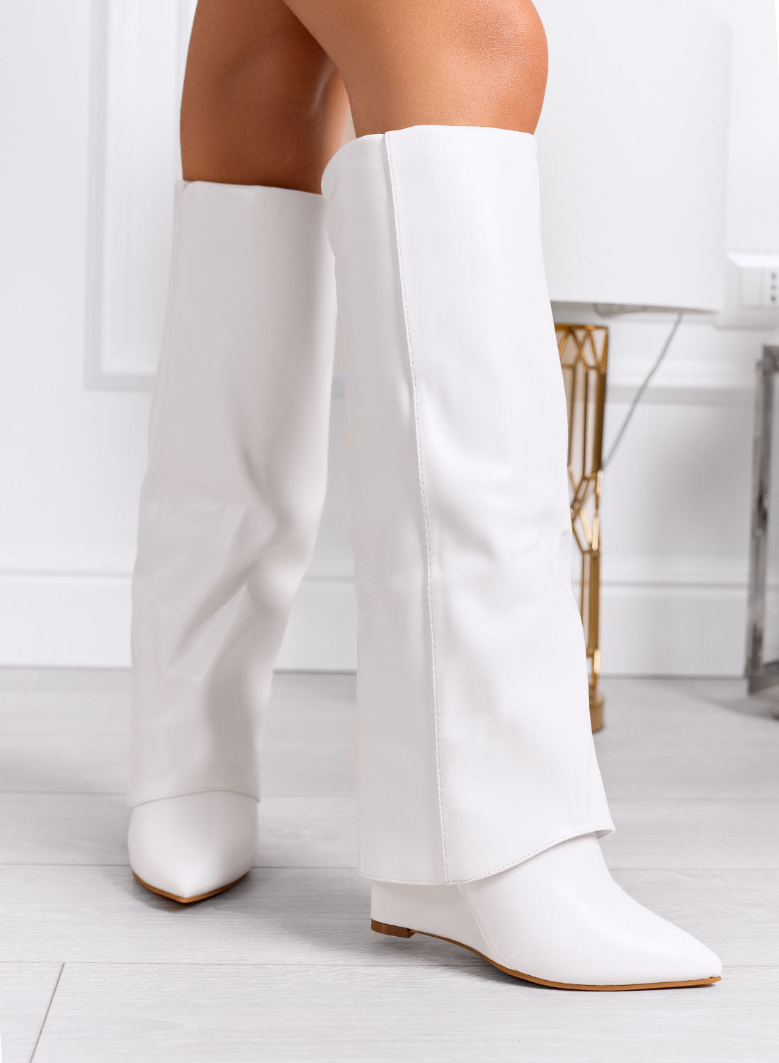 PALOMA - Bottes blanches à bout pointu avec talon compensé et revers