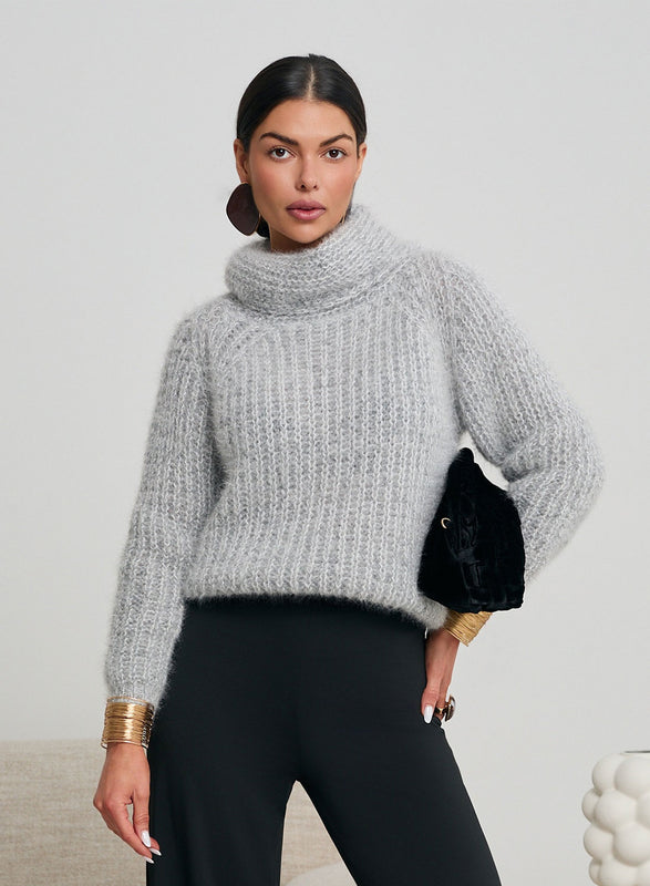 Pull gris à col roulé, doux et chaud