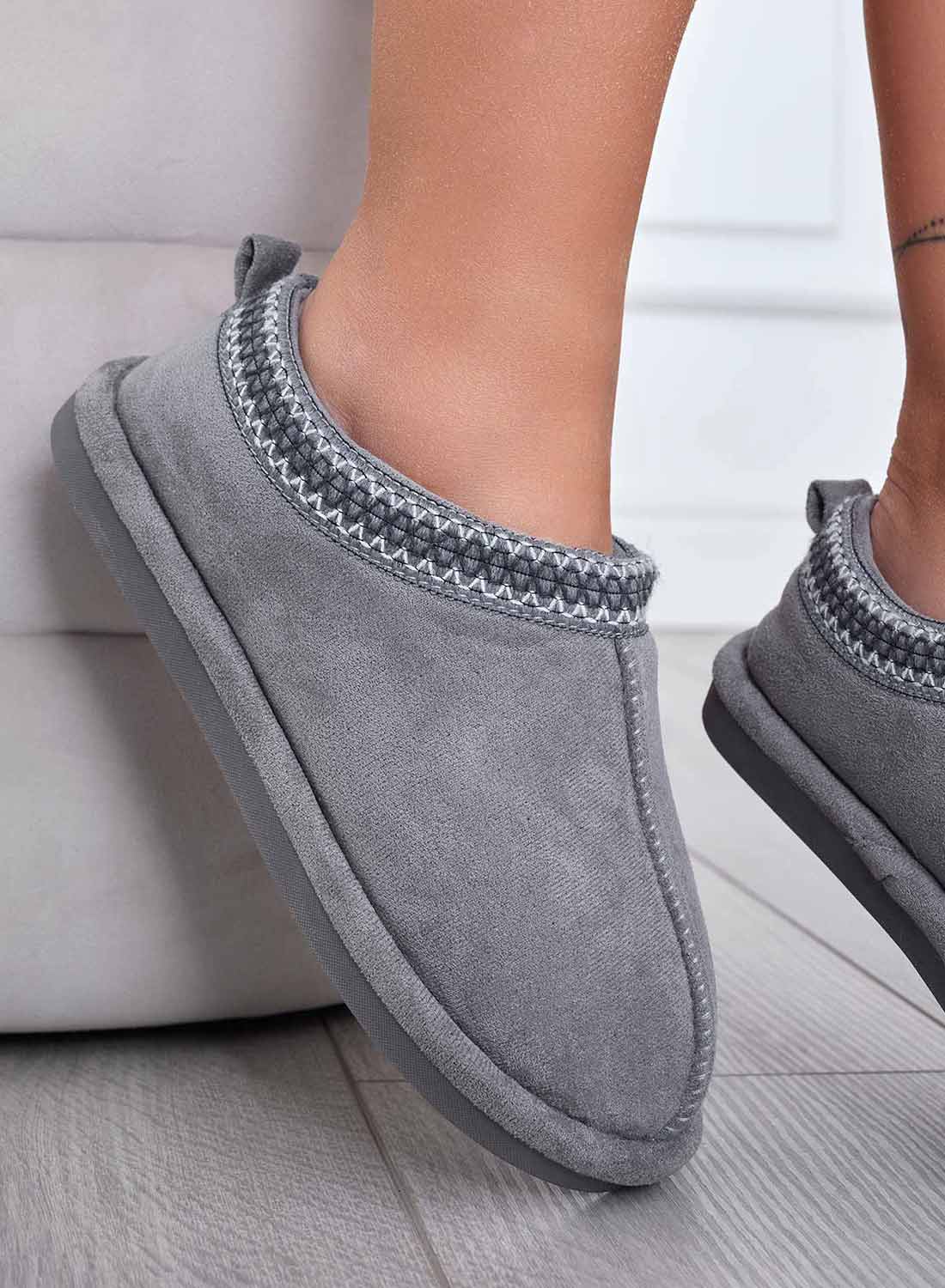 SEAL - Chaussons gris semi-ouverts rembourrés