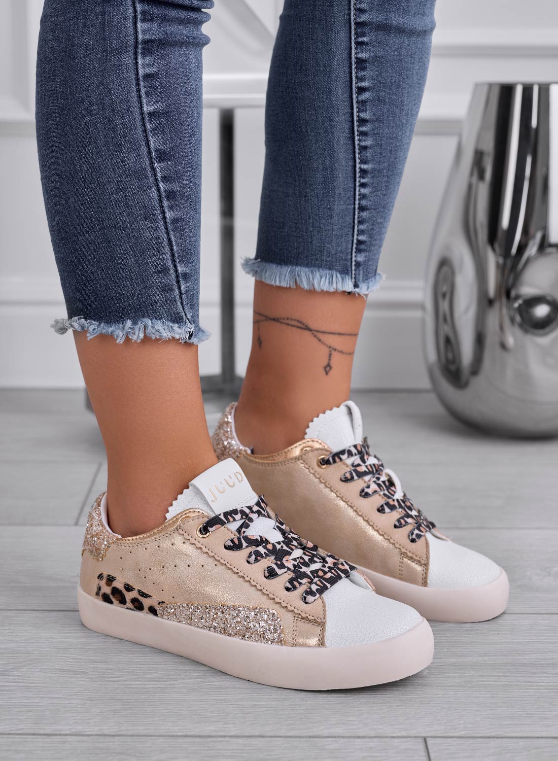 OSCAR - Gold sneakers with animal print inserts and glitter