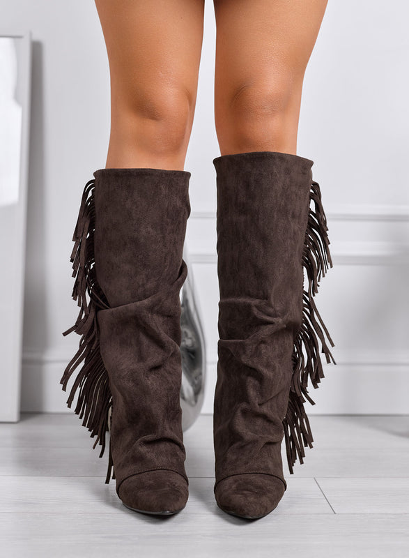 NICOLETTA - Stivali marroni alti con frange laterali e tacco basso
