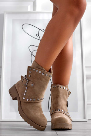 Mud ankle boots with buckle and silver studs