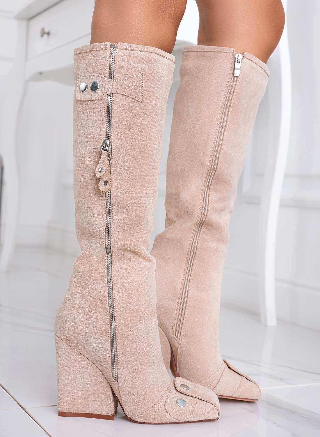 Bottes beiges Alexoo avec fausse fermeture éclair latérale