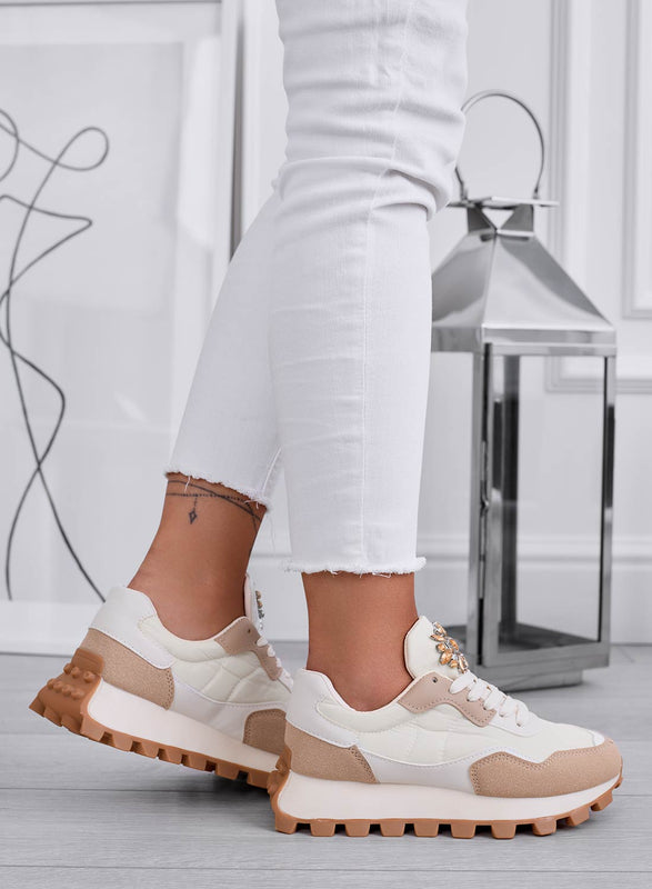 DEAA - Sneakers beige con applicazione gioiello oro