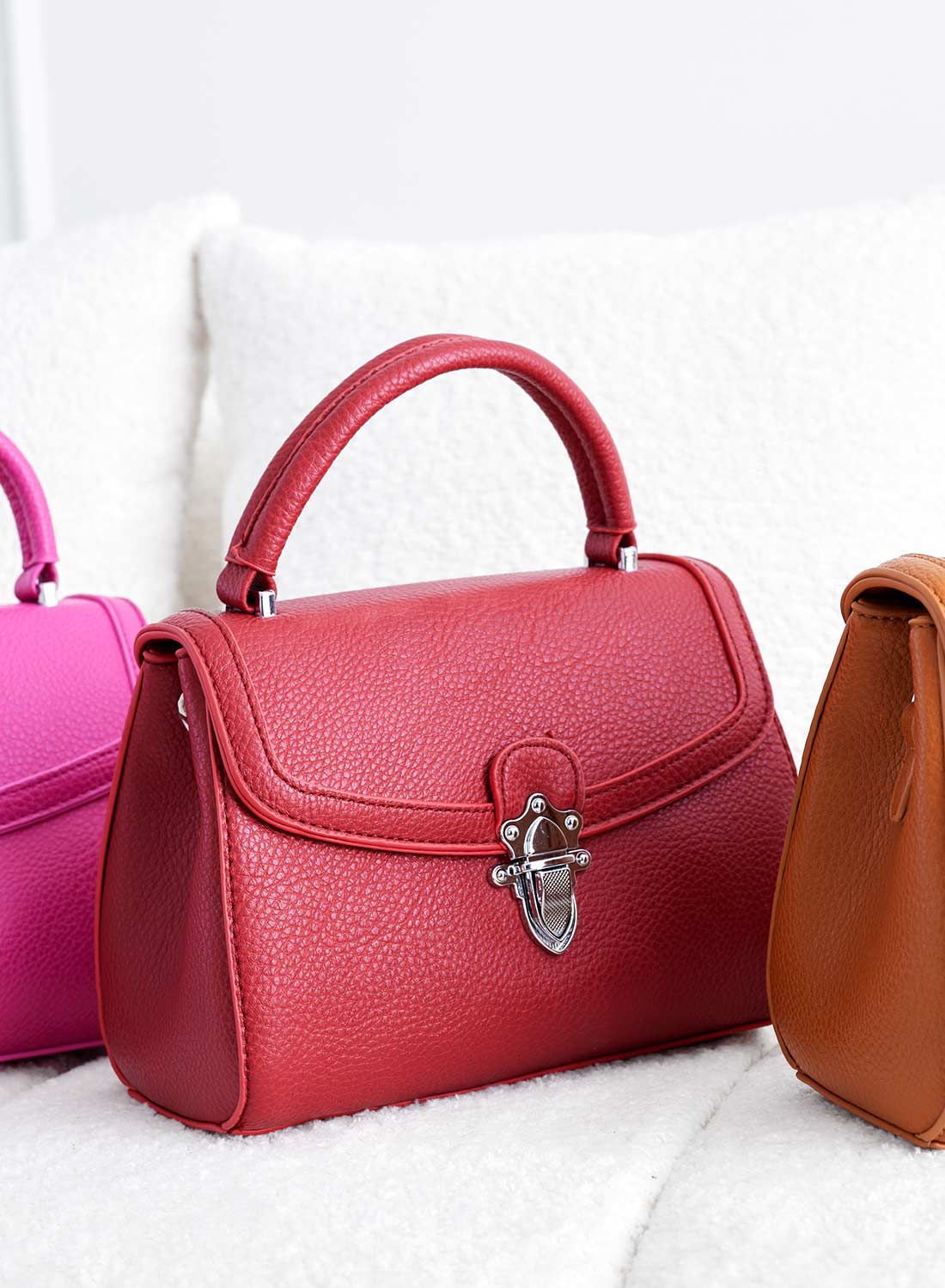 Sac bordeaux avec bandoulière B232
