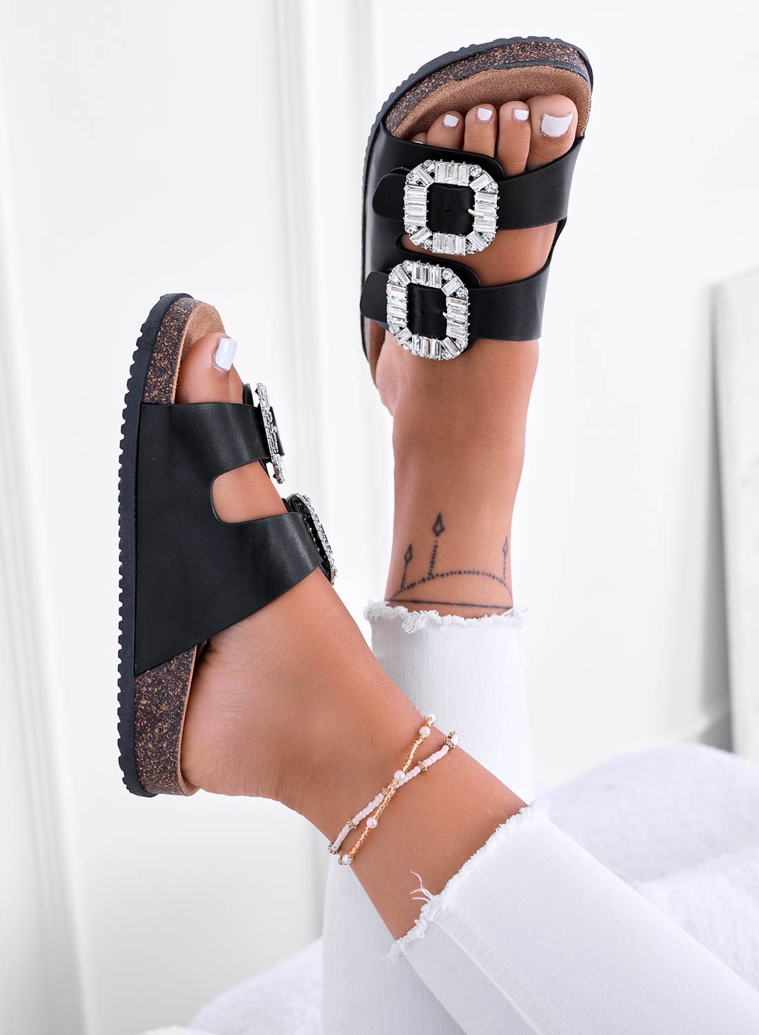ADDY - Sandali ciabatta neri in sughero e fibbie in strass