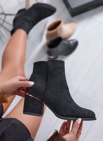 DARIA - Bottines noires en daim Alexoo avec talon confortable