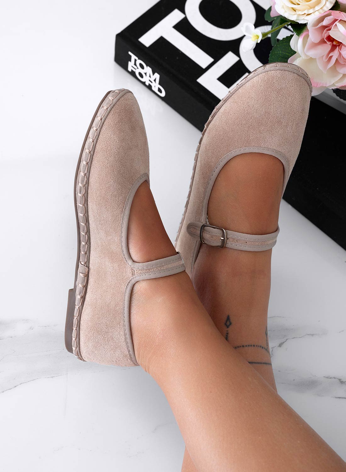 JENNIFER - Mud-colored suede Friulian ballet flats with buckle