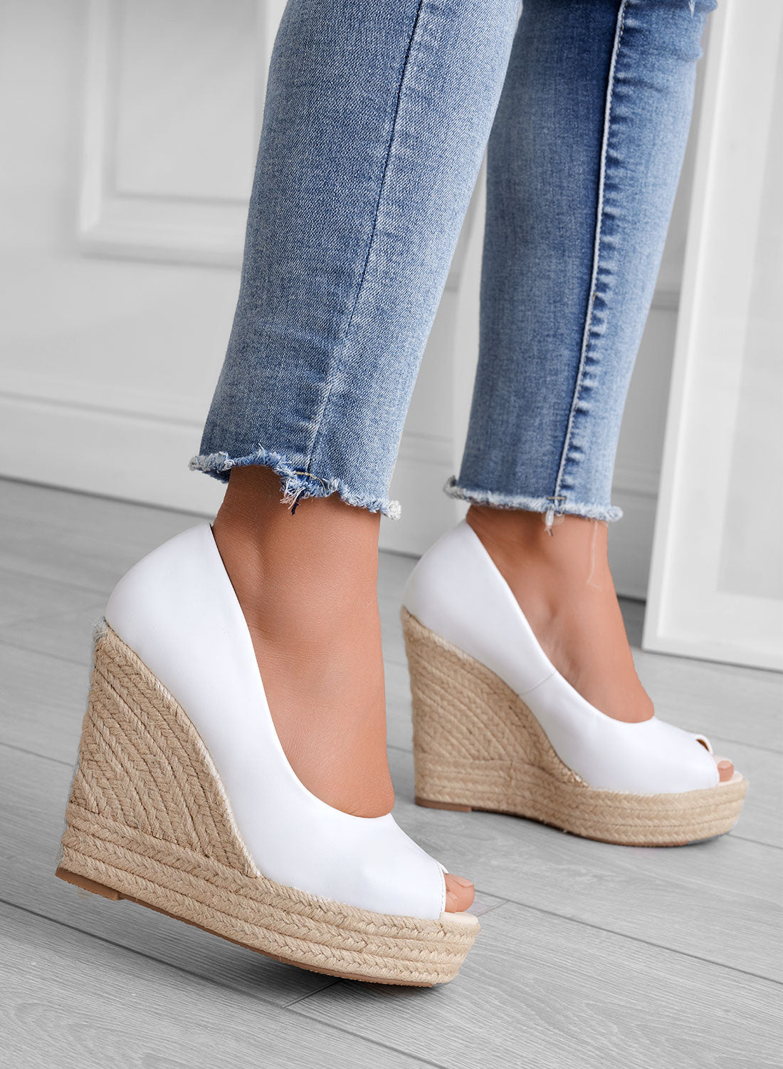 CLEO - Espadrillas bianche in finta pelle con zeppa