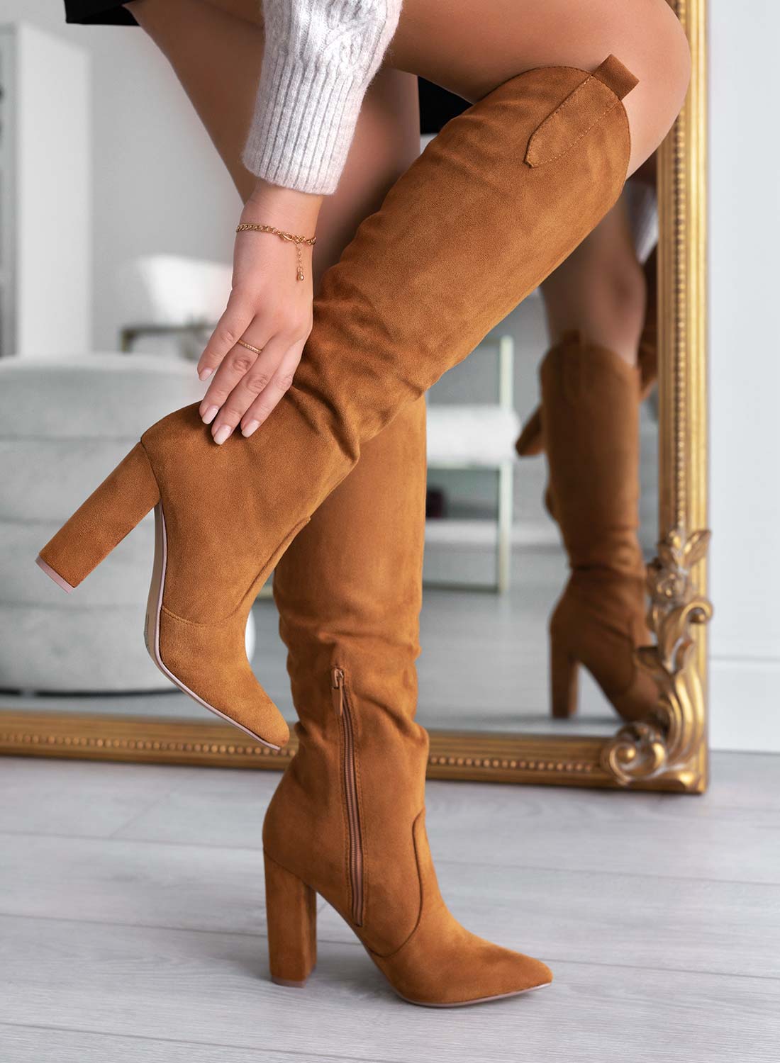 Bottes marron Alexoo en daim avec talon confortable