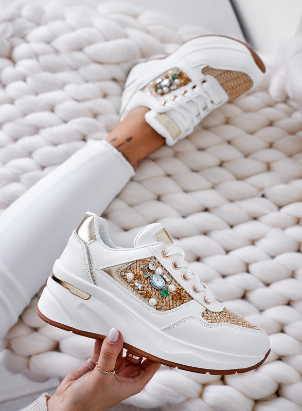 COOPER - Sneakers bianche con inserti in tessuto e gioielli