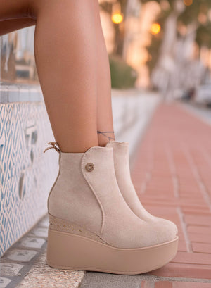 NINA - Beige ankle boots with wedge heel and rhinestones
