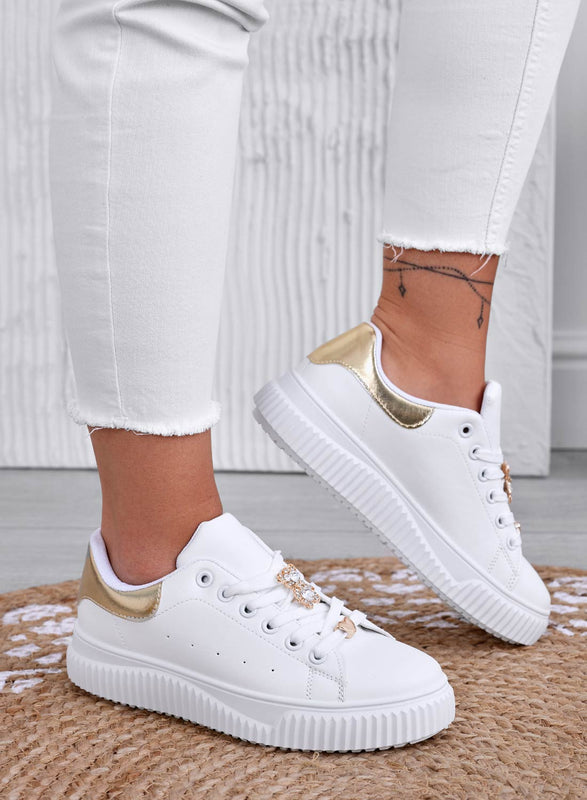 BEVERLY - Sneakers bianche con orsetto gioiello e retro oro