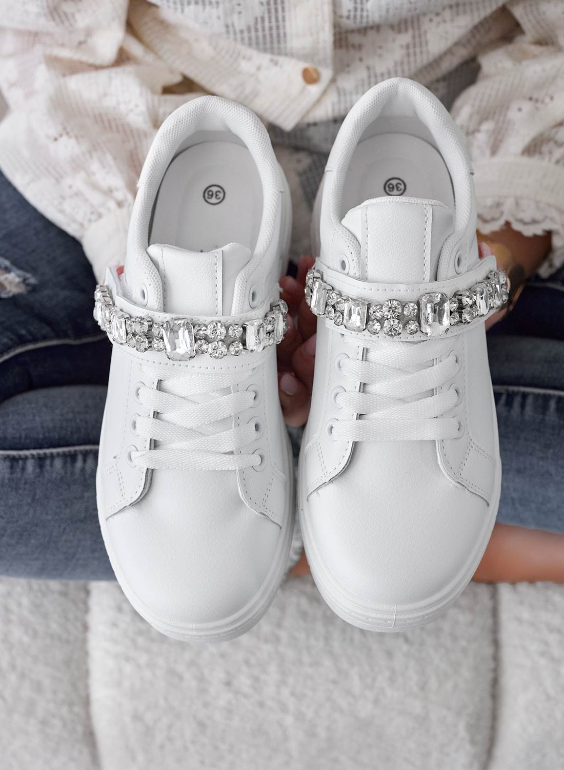 ABEL - Sneakers bianche con fascia in strass