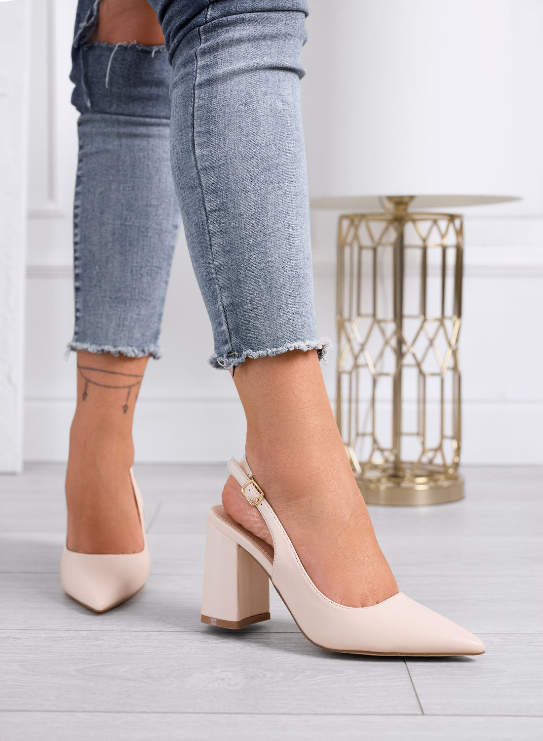 ANGELICA - Beige pointed slingback pumps with block heel