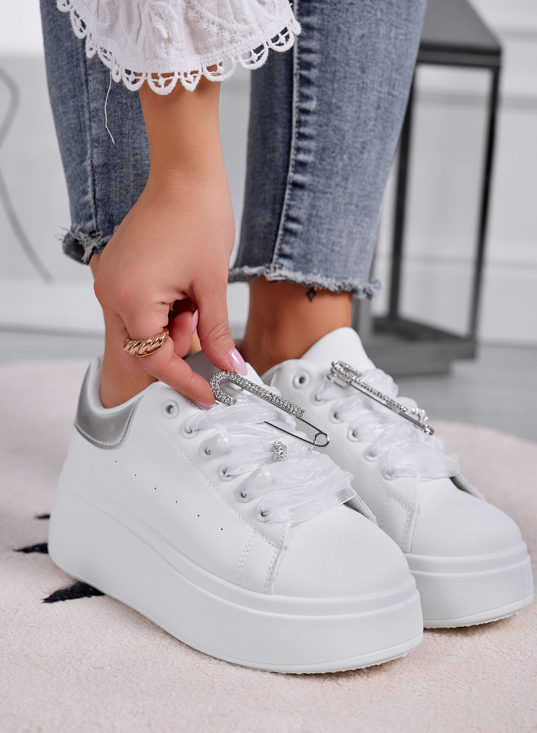 ANGY - White platform sneakers with gray organza laces and jeweled brooch