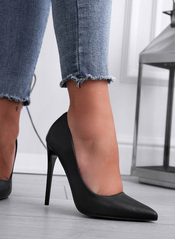 ANTAS - Black high-heeled pumps