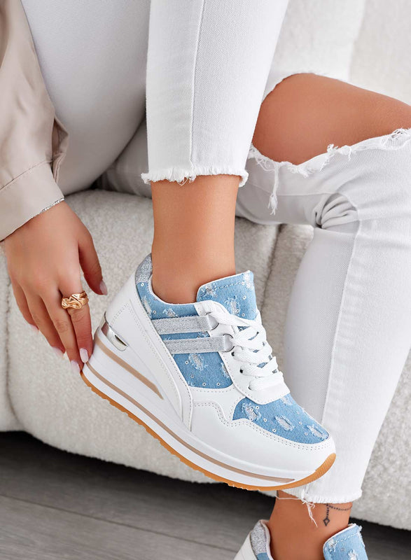 AVERY - Sneakers bianche con zeppa e inserti blu jeans