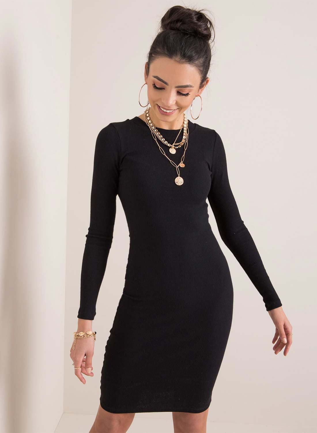 Black ribbed bodycon dress