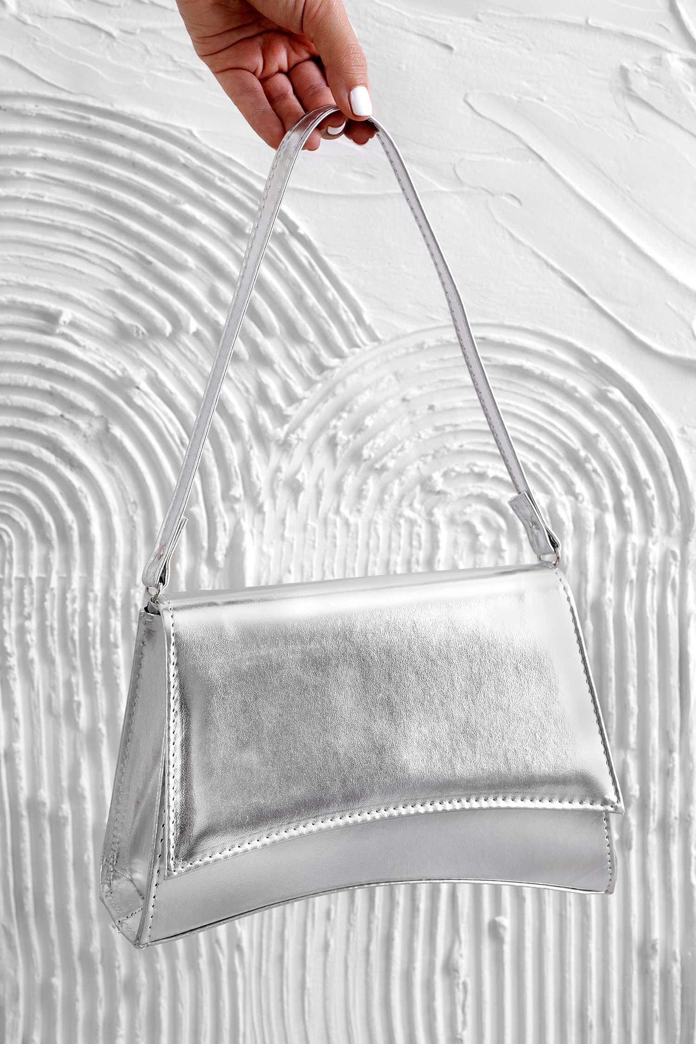 Metallic silver B225 shoulder bag