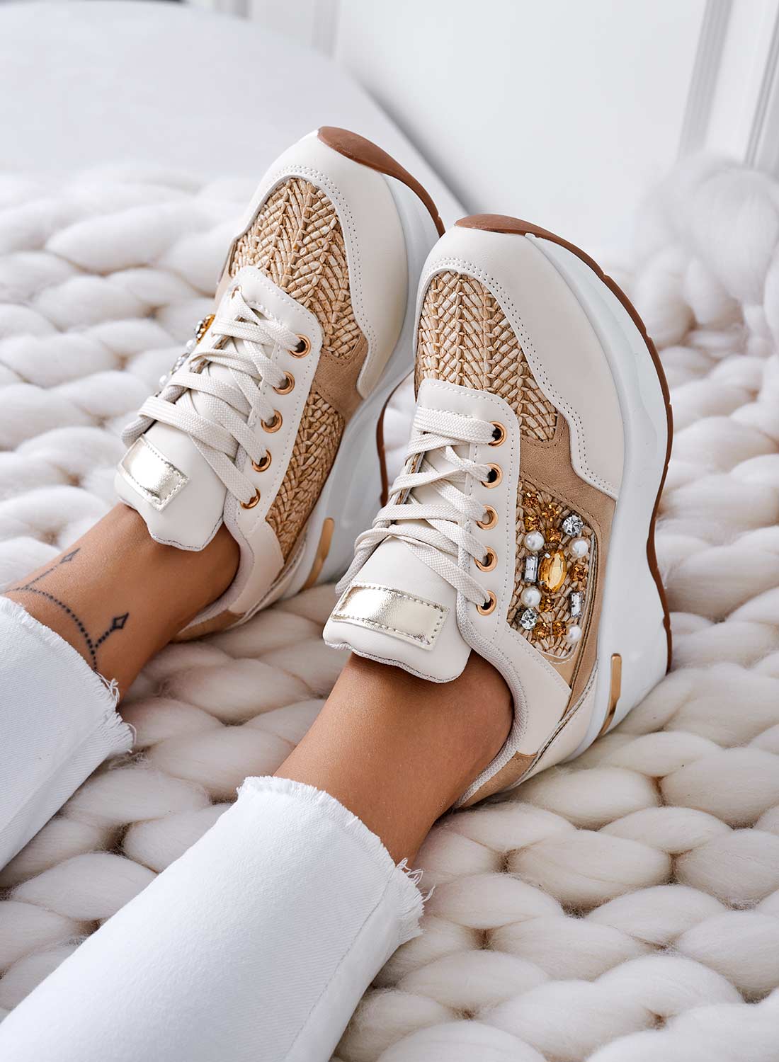 Beige sneakers with fabric inserts and jewels