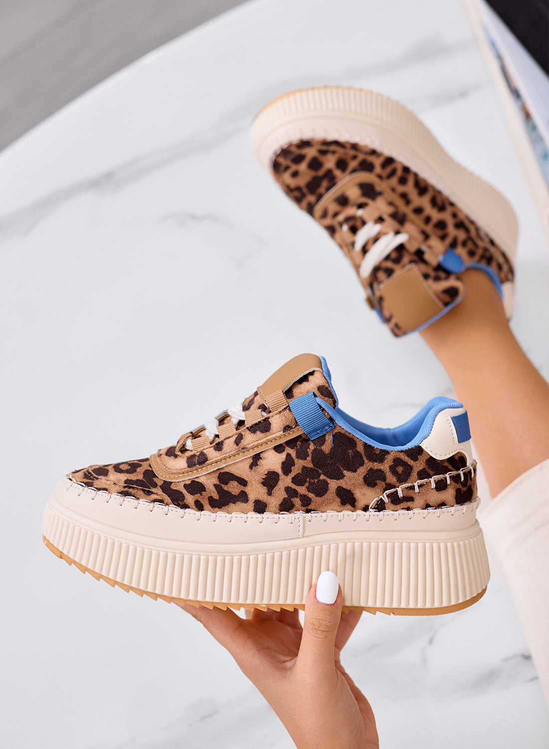 DAFNE - Leopard print sneakers with platform and blue details