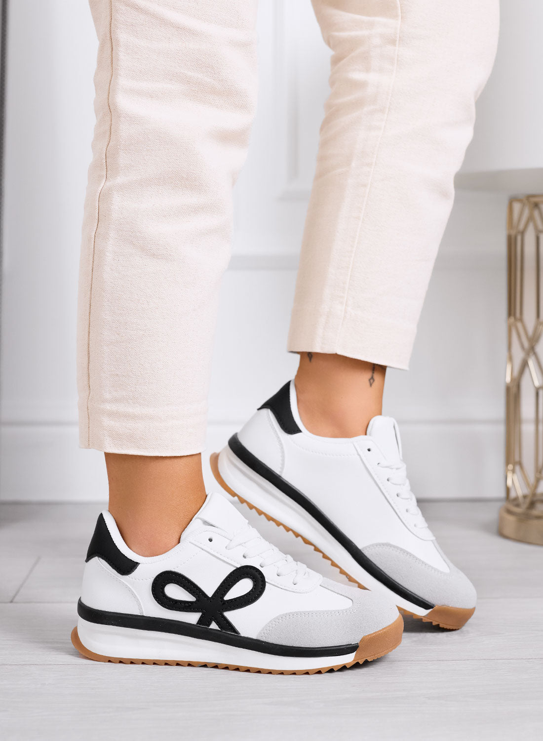 DIAZ - White sneakers with black bow and two-tone sole