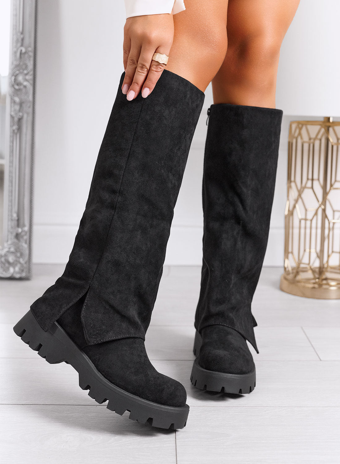 DOLLY - Bottes noires en daim jusqu'au genou avec semelle épaisse