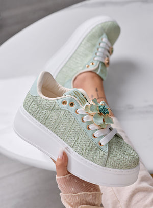 DOROTY - Sneakers Verde Menta con Applicazioni fiore Gioiello e Suola Platform