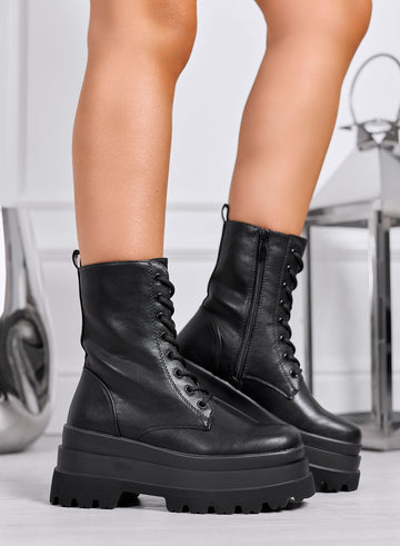 DRUSILLA - Black combat ankle boots with platform sole and laces