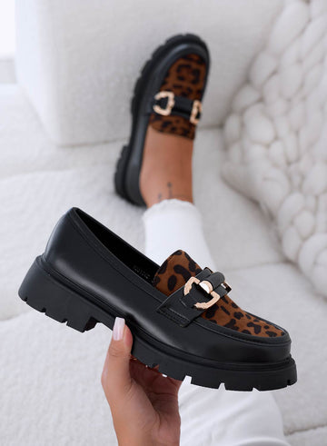 EASY - Black loafers with leopard print inserts
