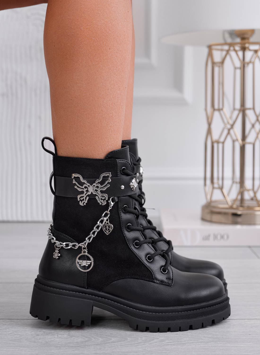 EDDY - Black ankle boots with butterfly and charms