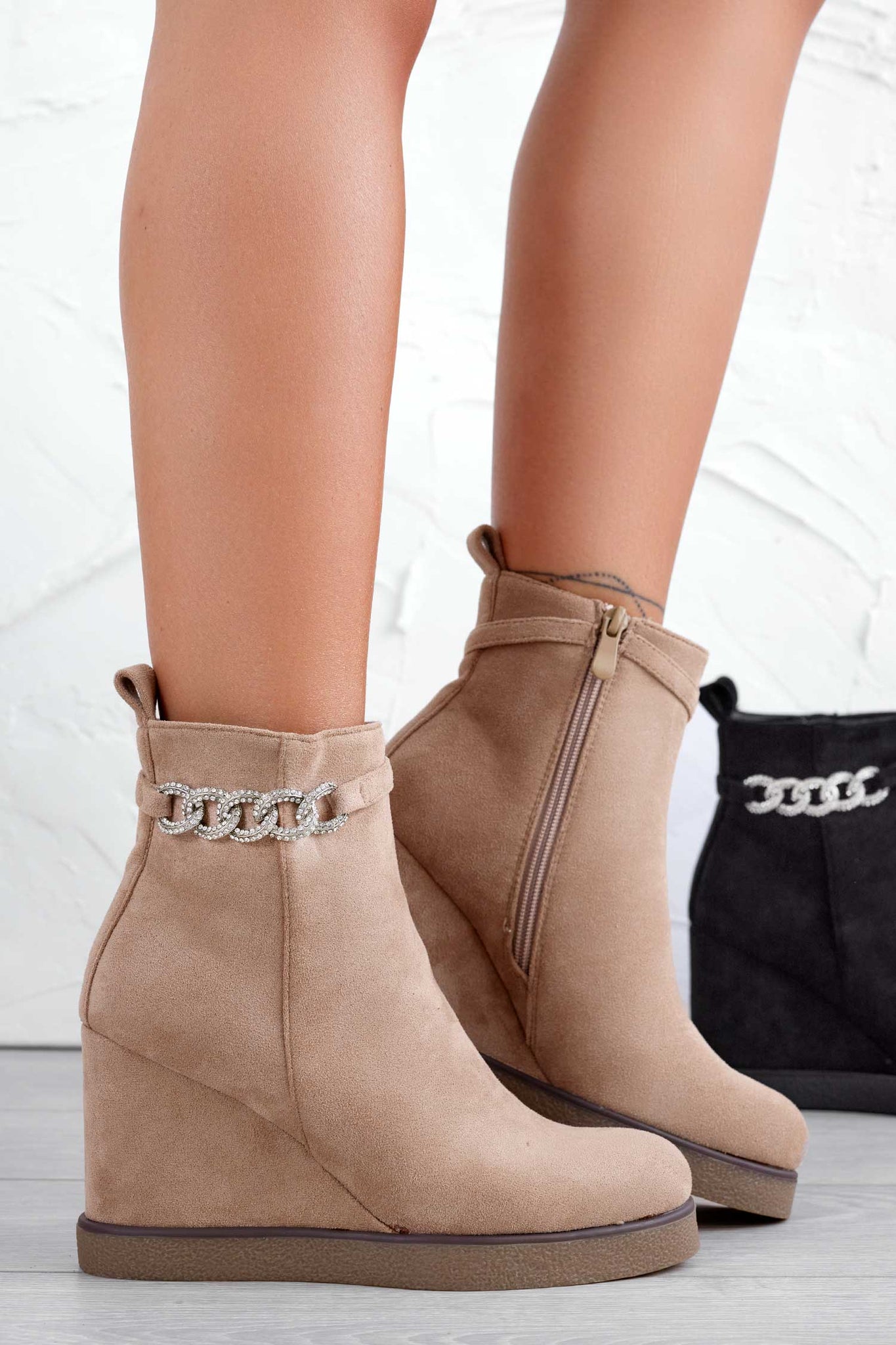 Mud ankle boots with wedge heel and jewel chain