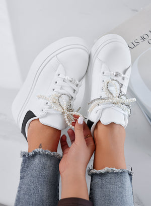 IOLANDA - White sneakers with black heel and pearl bow
