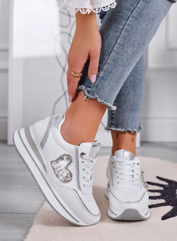 LORELLA - White sneakers with silver details and jeweled heart