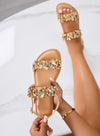 LUCIANA - Sandali oro bassi con doppia fascia e maxi strass