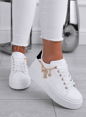 MARBELLA - White sneakers with black heel and gold charms
