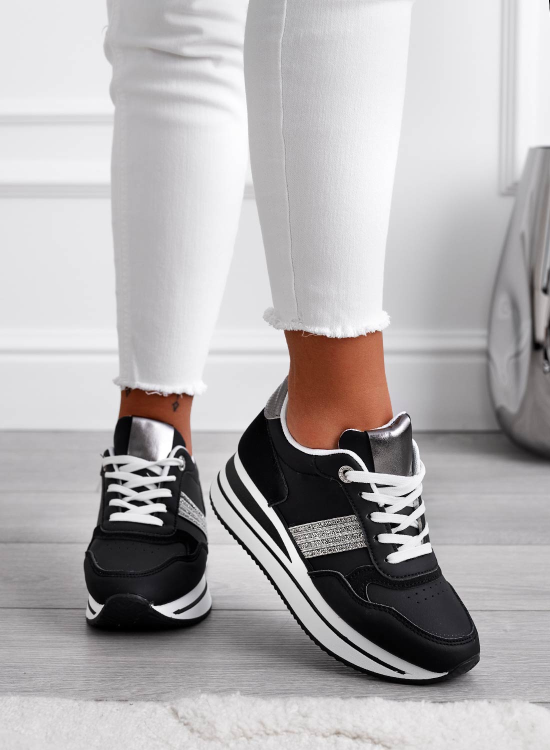 Sneakers nere con inserti e strass argento