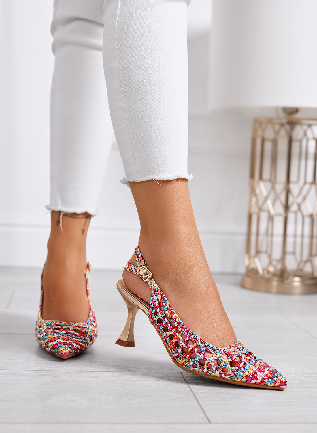 MAURA - Escarpins slingback multicolores en raphia tressé avec talon moyen