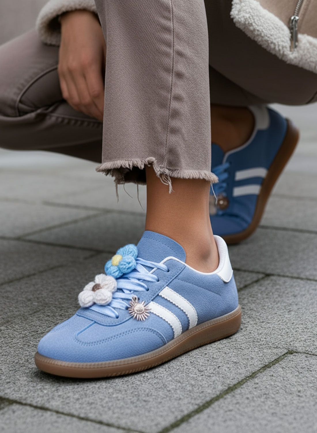 MELISSA - Blue and beige sneakers with crochet flowers