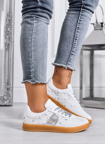 MIREA - Sneakers bianche con dettagli floreali e inserti argento