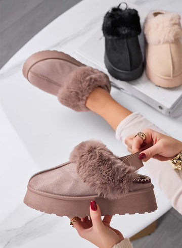 NITRA - Brown slippers padded with faux fur and elastic band at the back