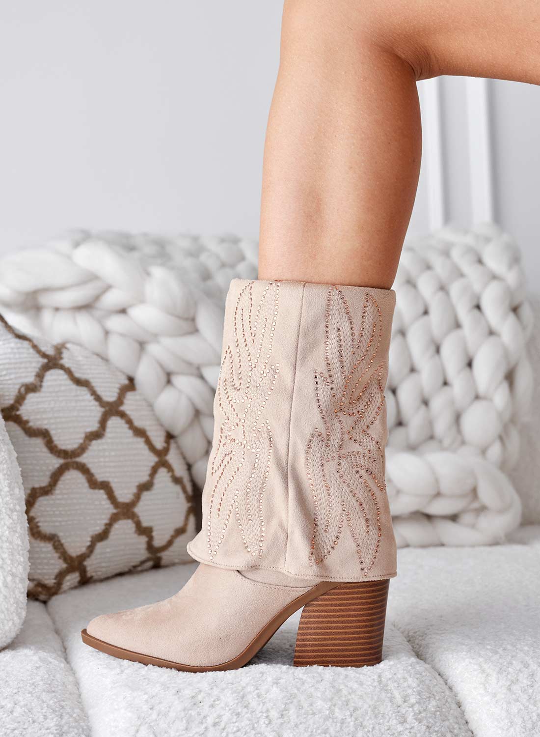 PICA - Botte de camping beige avec revers et strass