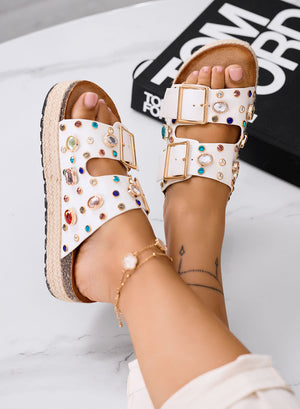 PRISCILLA - White platform sandals with maxi buckles and colorful stones