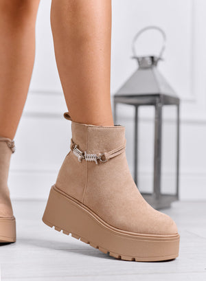 RITA - Bottines beiges à semelle épaisse et détail bijou