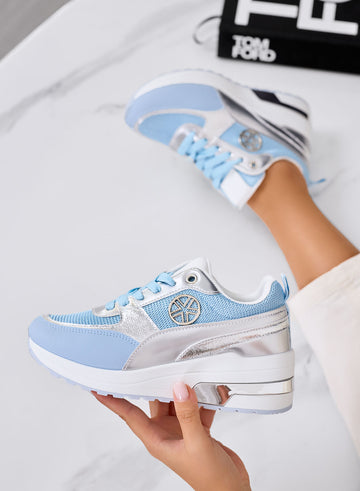 ROMILDA - Sneakers azzurre con dettagli oro e suola platform