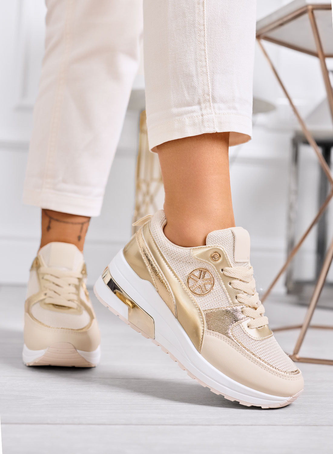 ROMILDA - Beige sneakers with gold details and platform sole